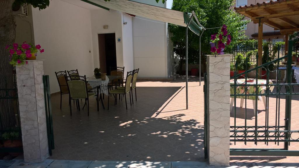 קמנה וורלה Dimitra Pentaliou Rooms מראה חיצוני תמונה
