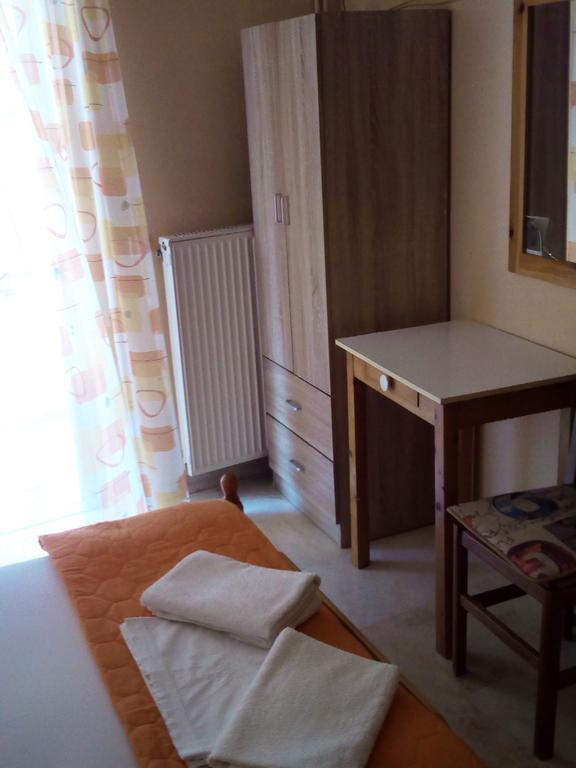 קמנה וורלה Dimitra Pentaliou Rooms מראה חיצוני תמונה