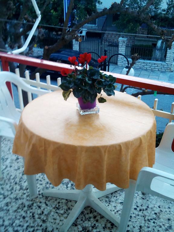 קמנה וורלה Dimitra Pentaliou Rooms מראה חיצוני תמונה